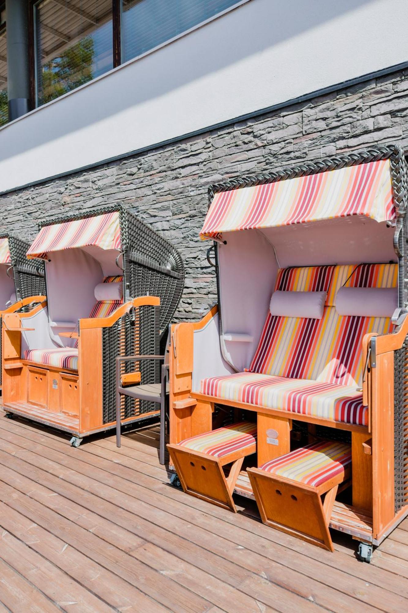 Hotel Kumpeli Spa Хейнола Экстерьер фото
